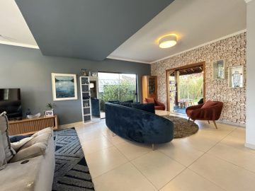 Casa em Condom�nio para Aluguel